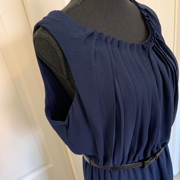 👗 Beautiful Blue Dress 👗 - Picture 5 of 16